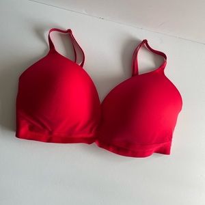Victoria’s Secret PINK lightly padded bra